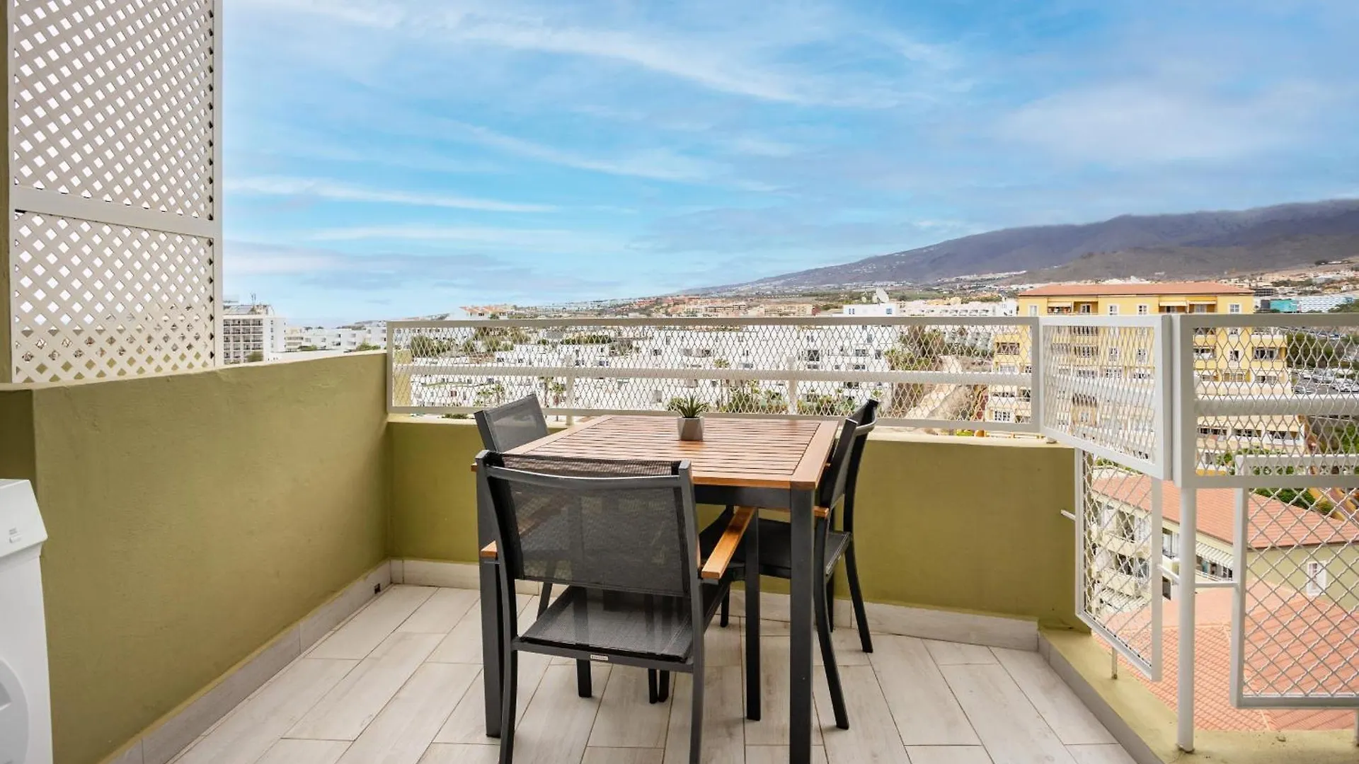 Apartamento Orlando Top Floor Ocean Teide View By Lovetenerife Costa Adeje